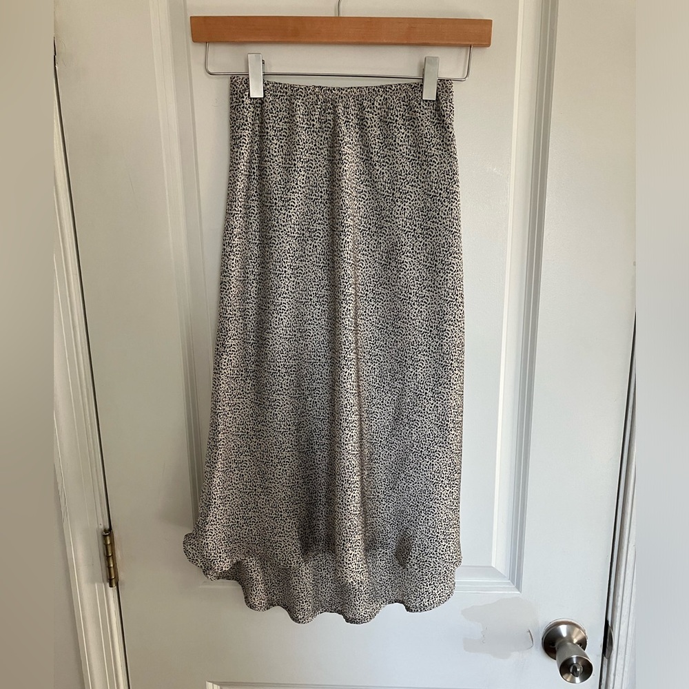 🎉 3/$15 Sienna Sky Animal Print Midi Skirt XS